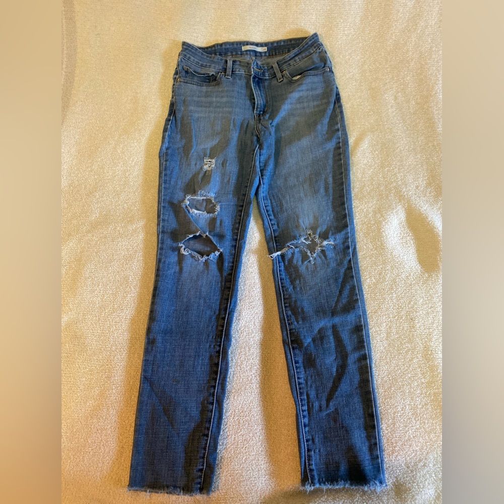 Levi women’s 711 jeans